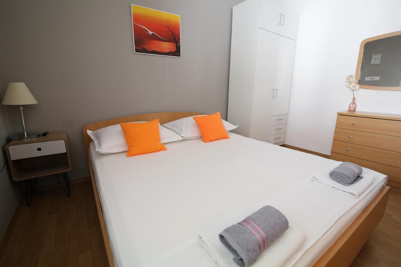Apartment Bili-Sea View Apartment In The Center Makarska Exterior foto